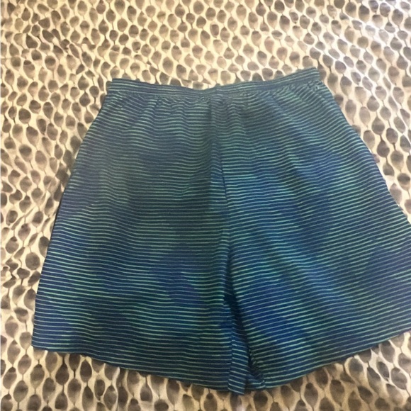 Nike shorts size large - Picture 5 of 5